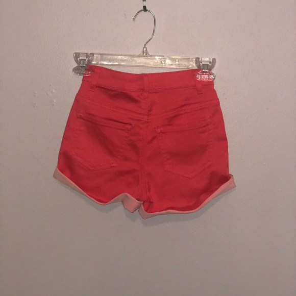 Delias Coral Shorts - Picture 3 of 5